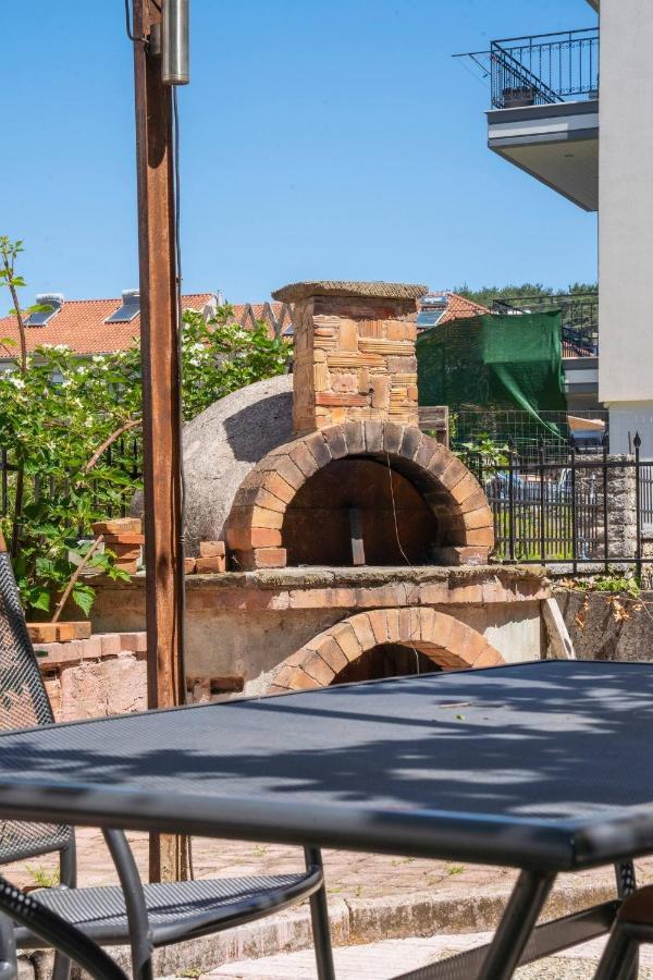 Secret Garden 76 Sq.M. Apartment Close To City Center Giannina Esterno foto