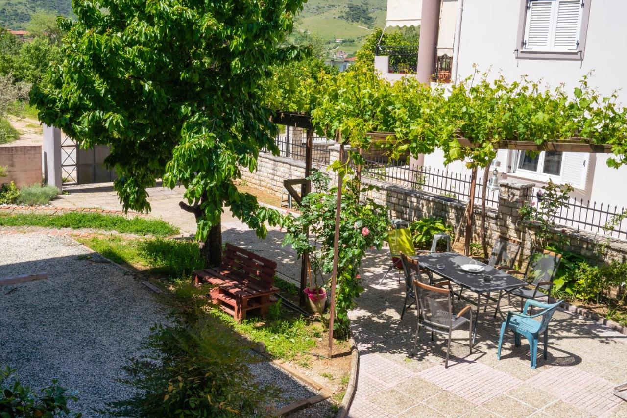 Secret Garden 76 Sq.M. Apartment Close To City Center Giannina Esterno foto